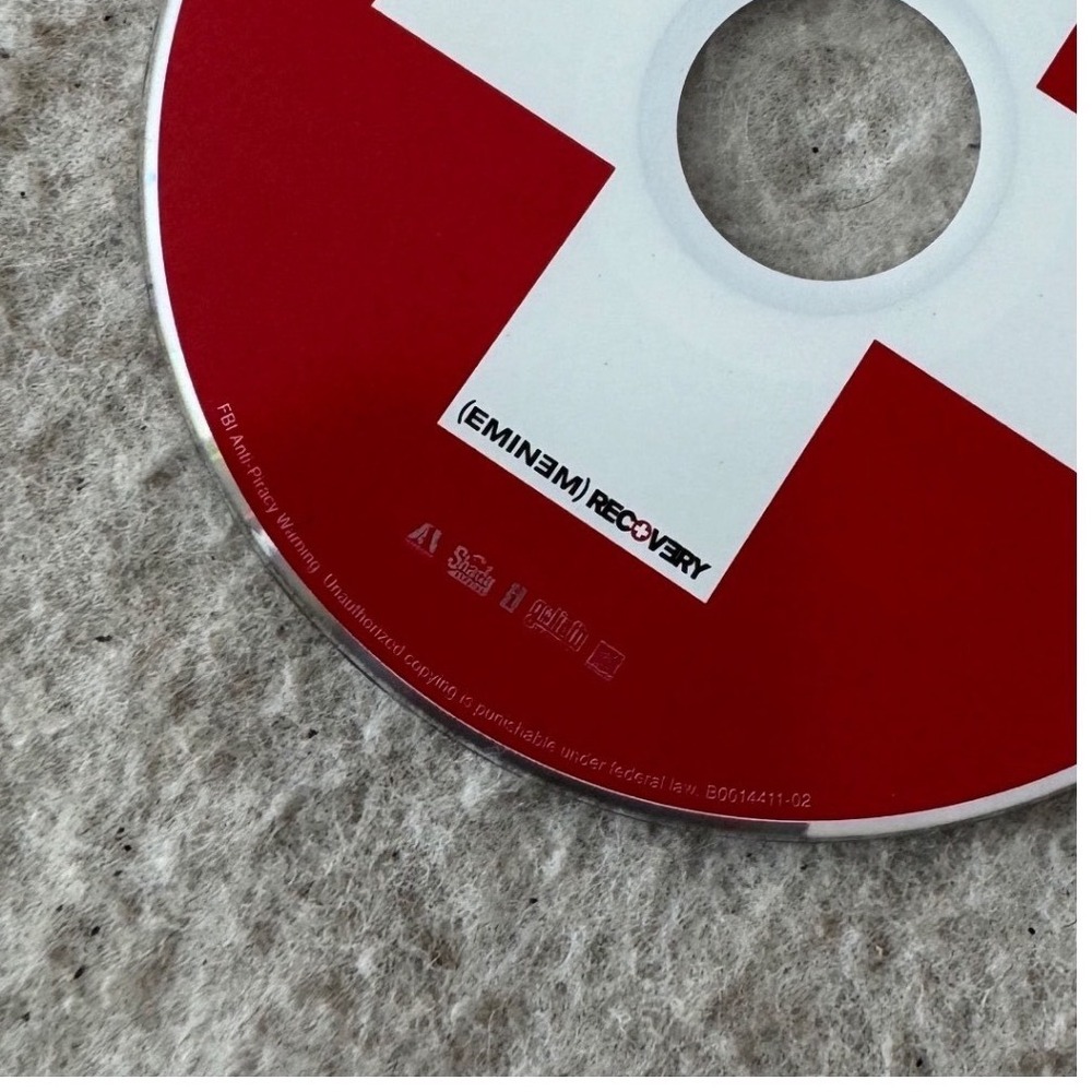 Eminem Recovery CD Disc Only 2010 Aftermath Shady Records B0014411-02 Hip Hop